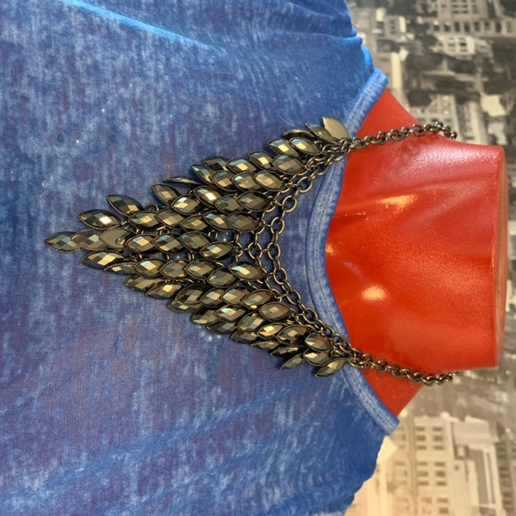 Neclace - Picture 3 of 4